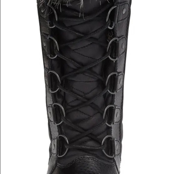 SOREL Tofino II' Faux Fur Lined Waterproof Boot
SOREL SIZE 6 - Picture 4 of 5